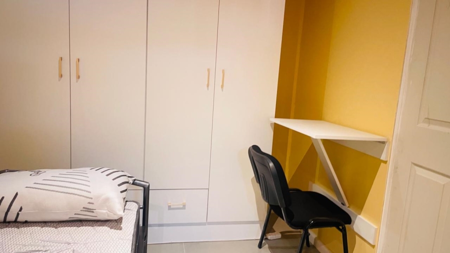 To Let 1 Bedroom Property for Rent in Goodwood Estate Western Cape